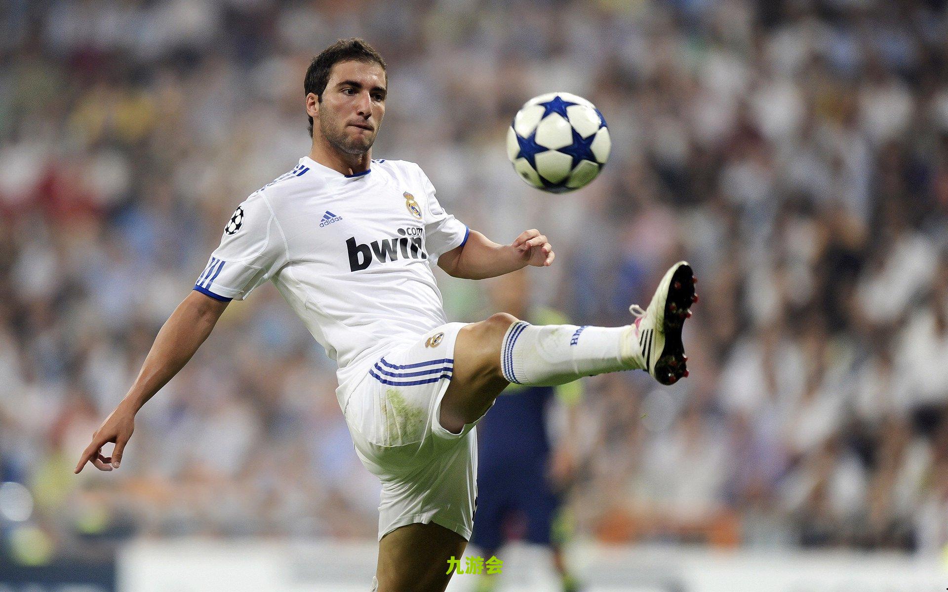 库里坦言火箭蜕变但威胁依旧，西部竞争格局下的勇士新考验