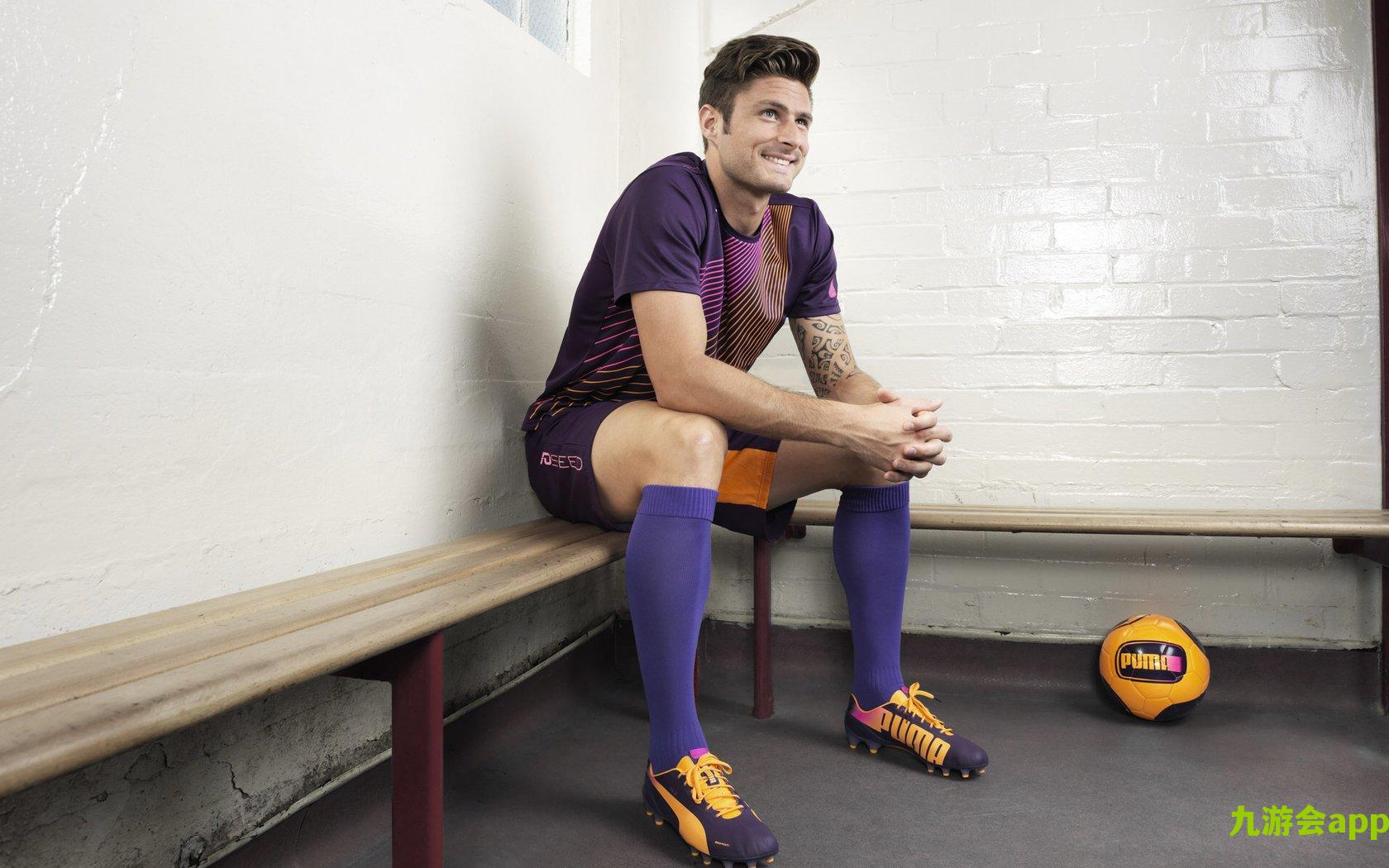 热刺更衣室危机会议引关注，球员坦言与球迷隔阂亟待弥合