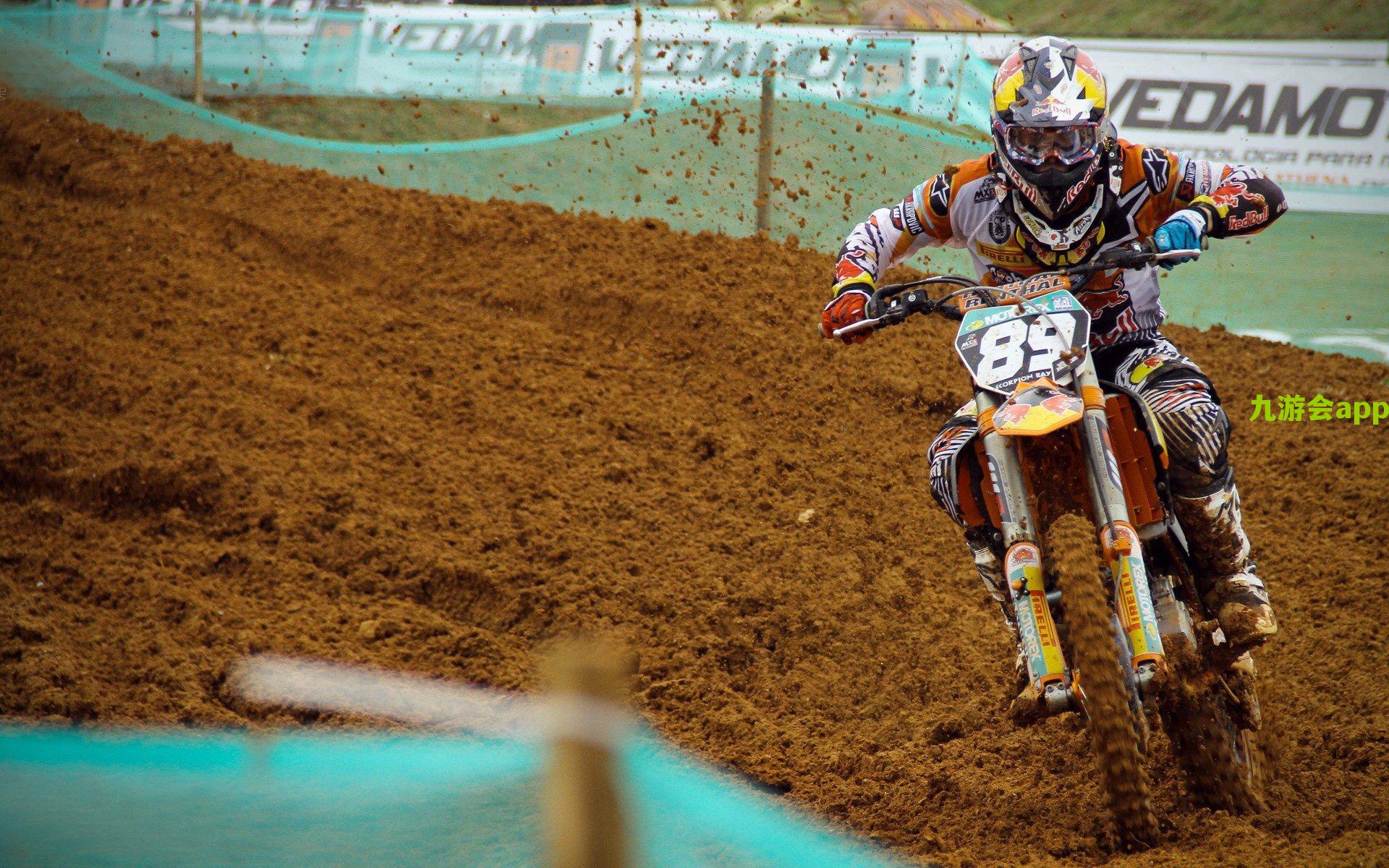 斯洛特直面压力，承认连败困境但坚信球队方向正确