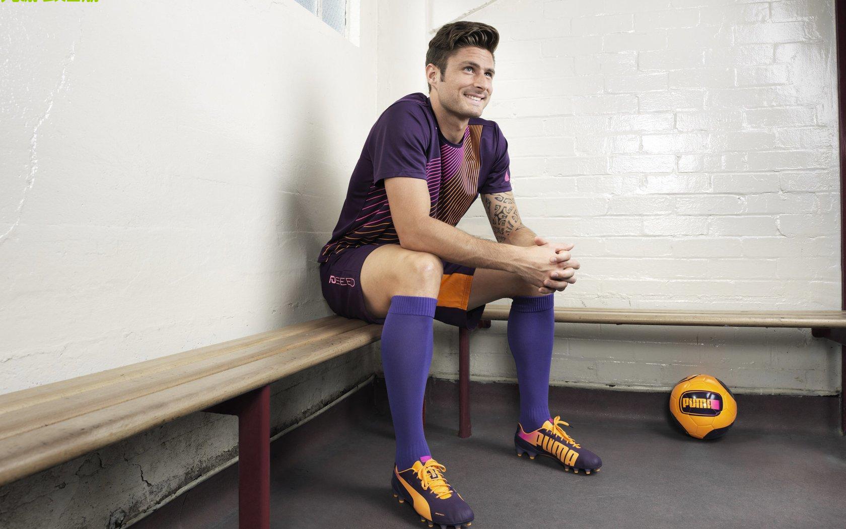 毕尔巴鄂竞技锋线告急，尼科-威廉斯重伤缺阵六周，关键赛程蒙上阴影