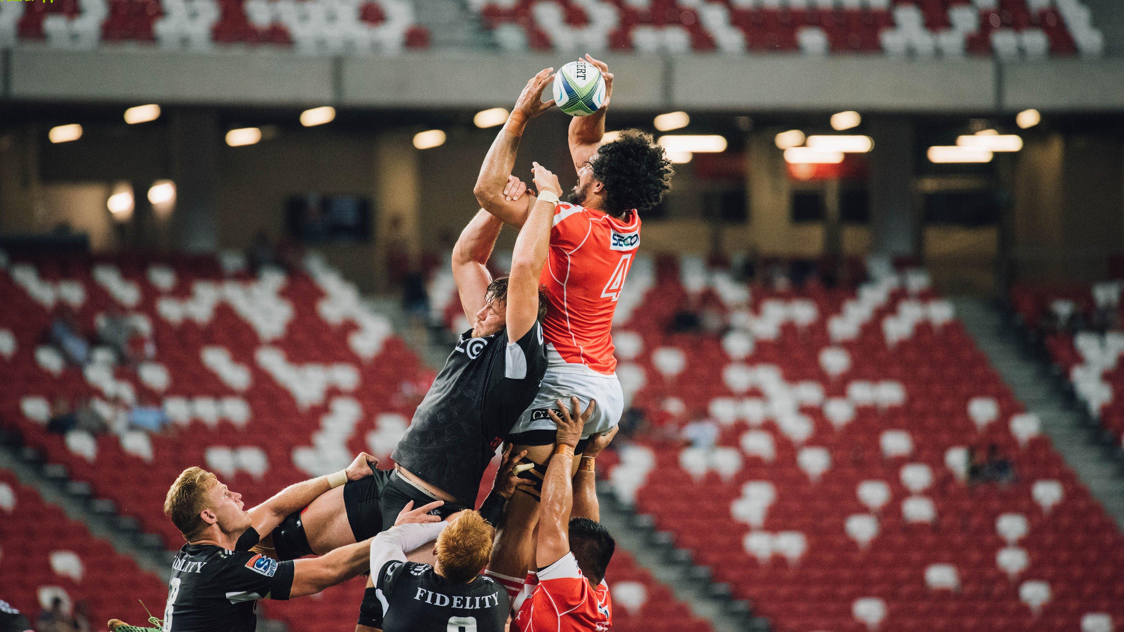 克莱·汤普森直言不讳，莫兰特滔滔不绝，却鲜少承担责任